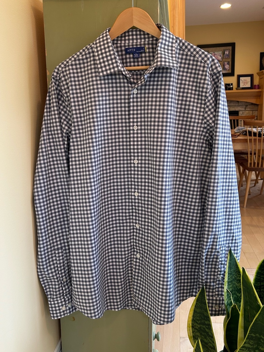 Apt. 9 Men's Blue and White Gingham Button-Down Shirt Slim Fit Size Large